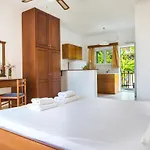 Aparthotel Stefanos Lourdata (Kefalonia)